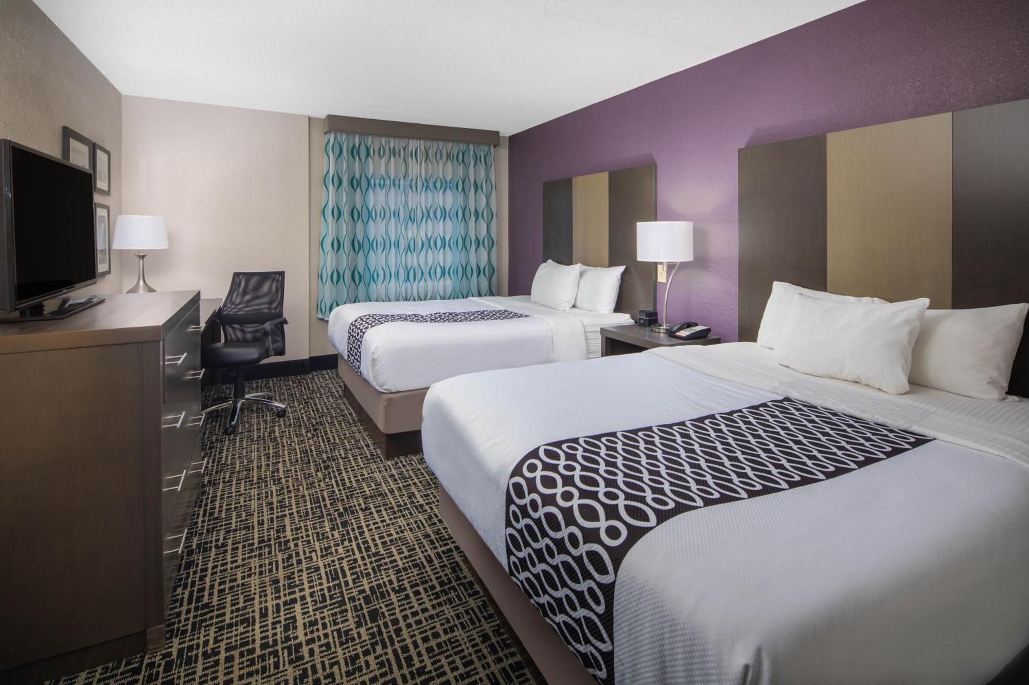 Queen Room Two Queen Beds